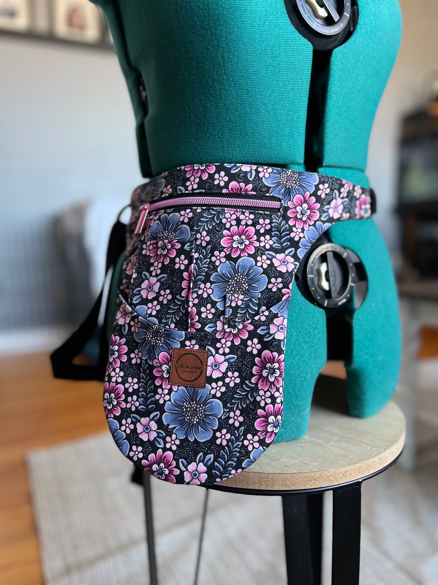 Vendor Pouch