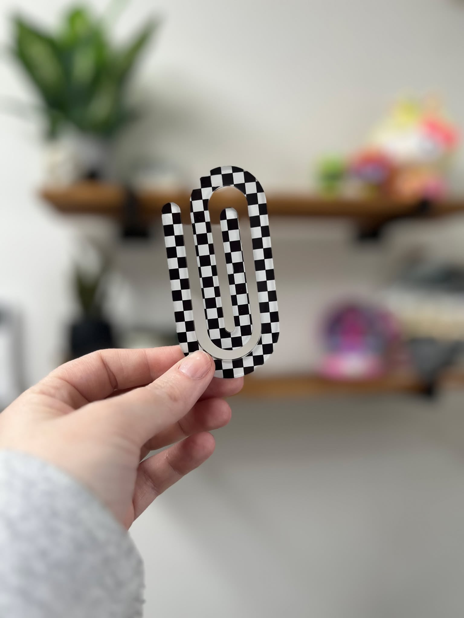 Jumbo Acrylic Paperclips / Bookmarks - Black & White Check