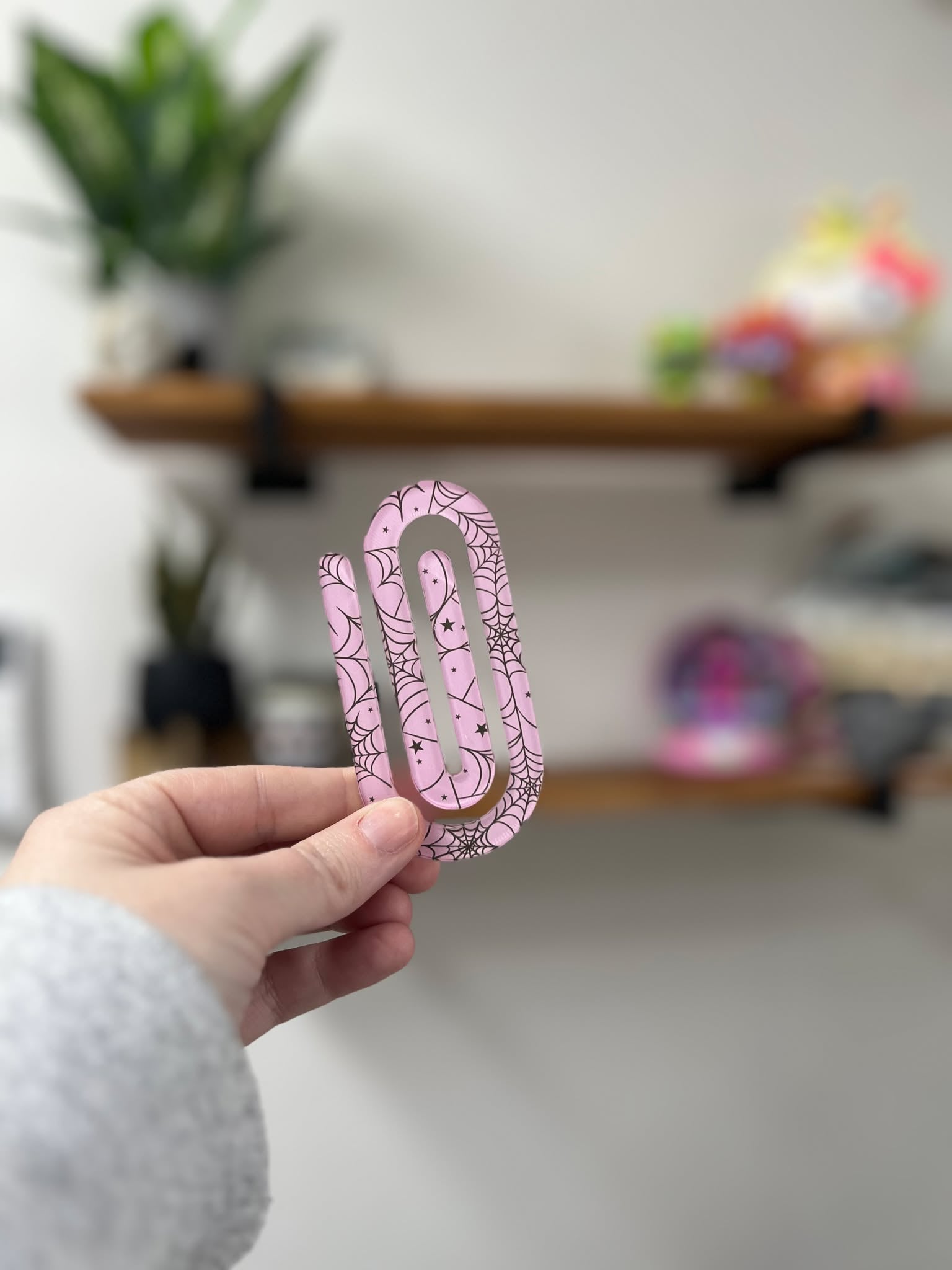 Jumbo Acrylic Paperclips / Bookmarks - Pink Spider Webs