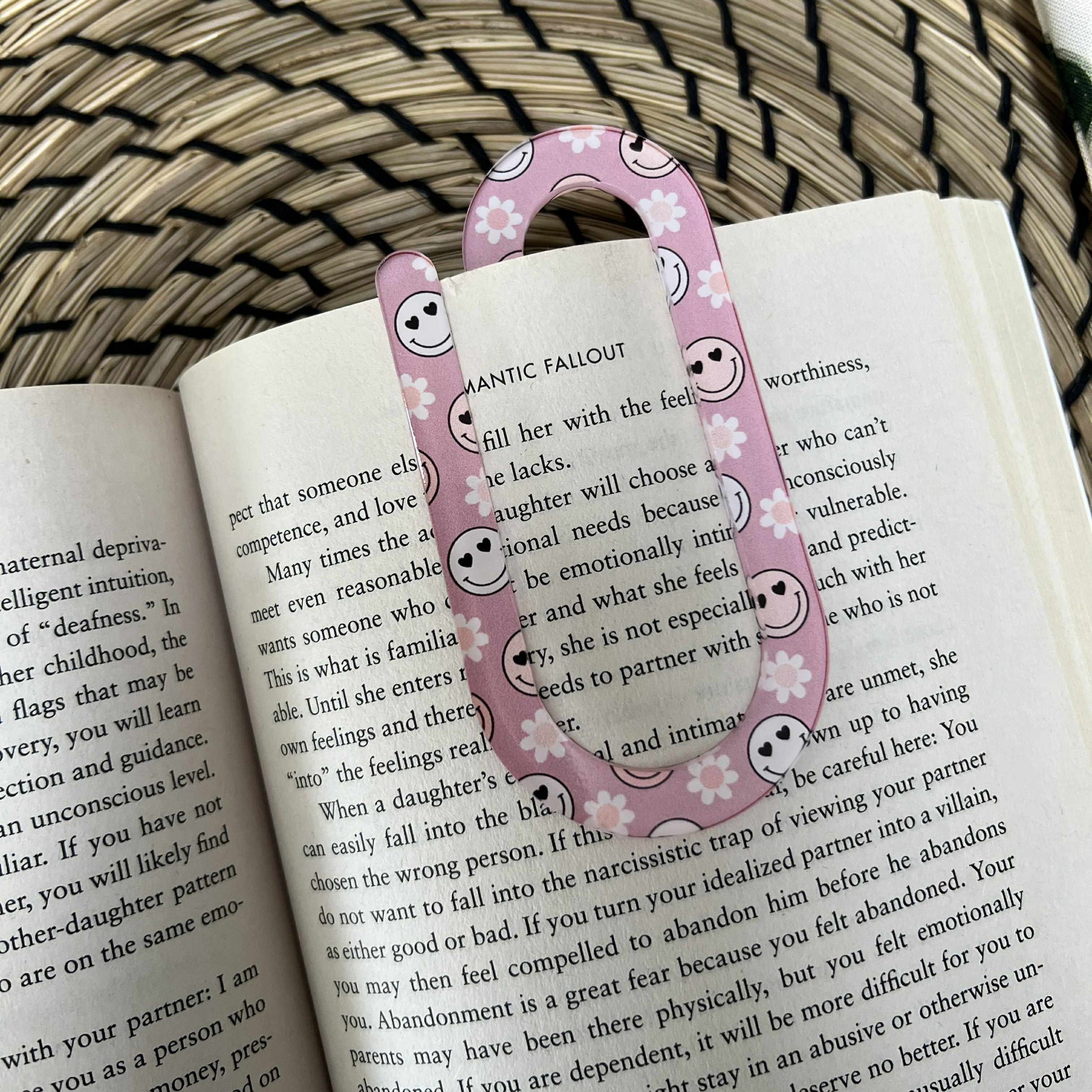 Jumbo Acrylic Paperclips / Bookmarks - Groovy