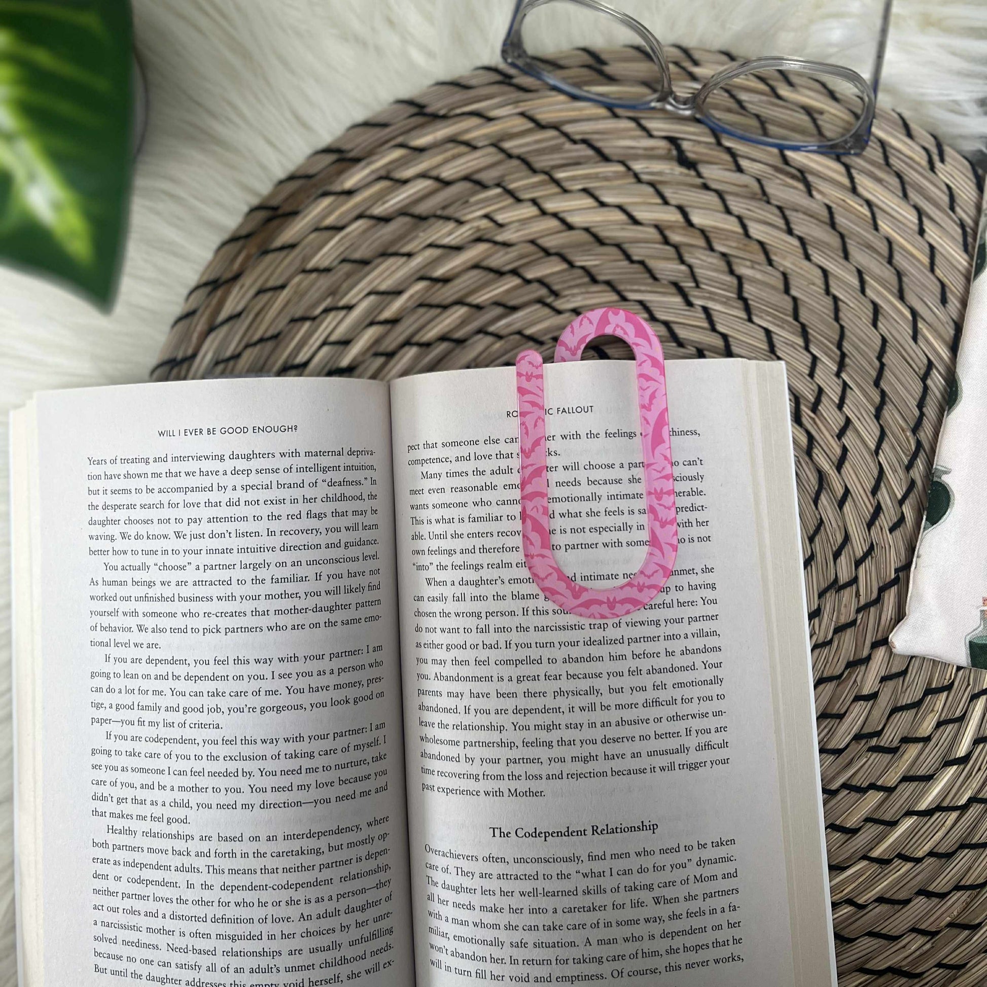 Jumbo Acrylic Paperclips / Bookmarks - Pink Bats