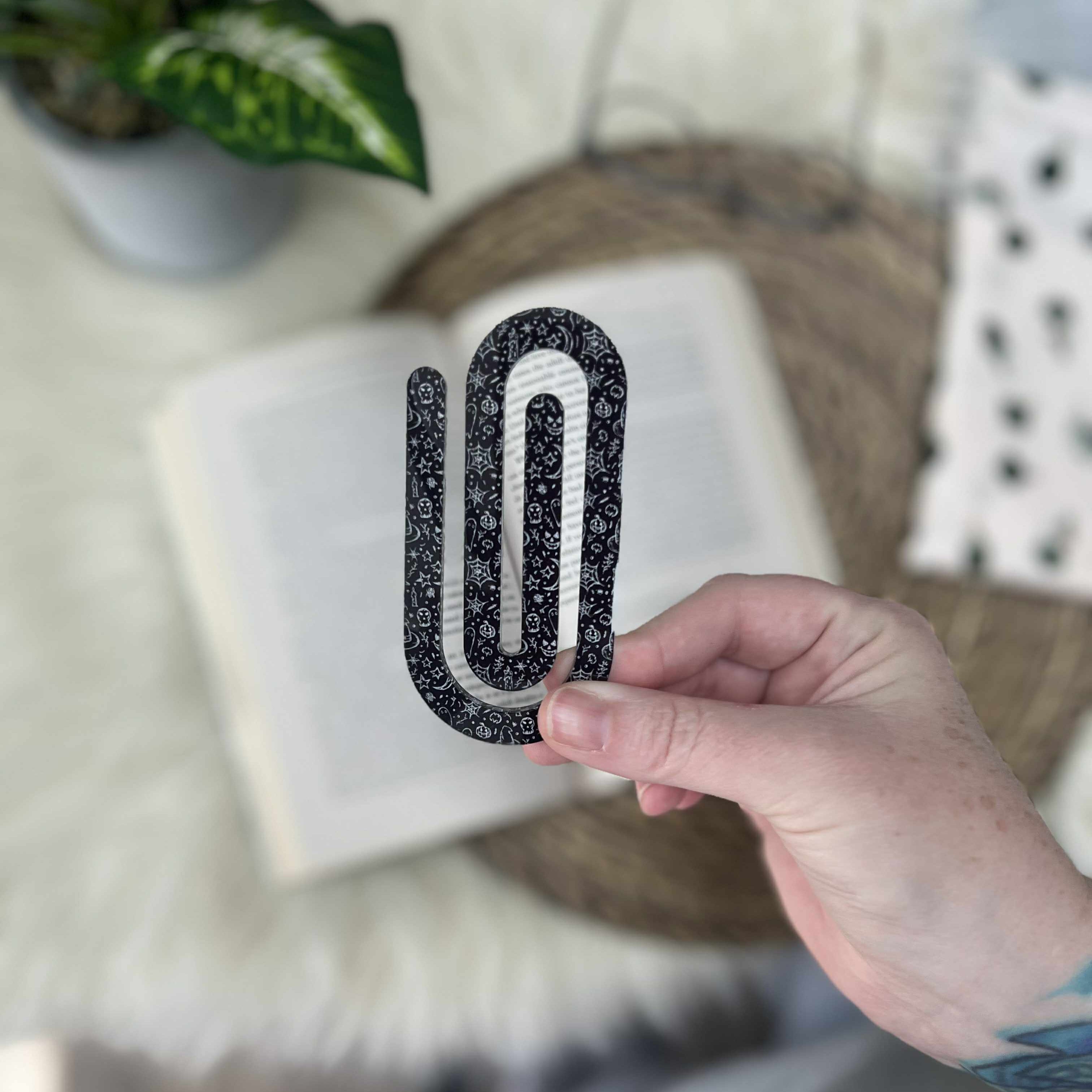 Jumbo Acrylic Paperclips / Bookmarks - Sketchy Hallowen