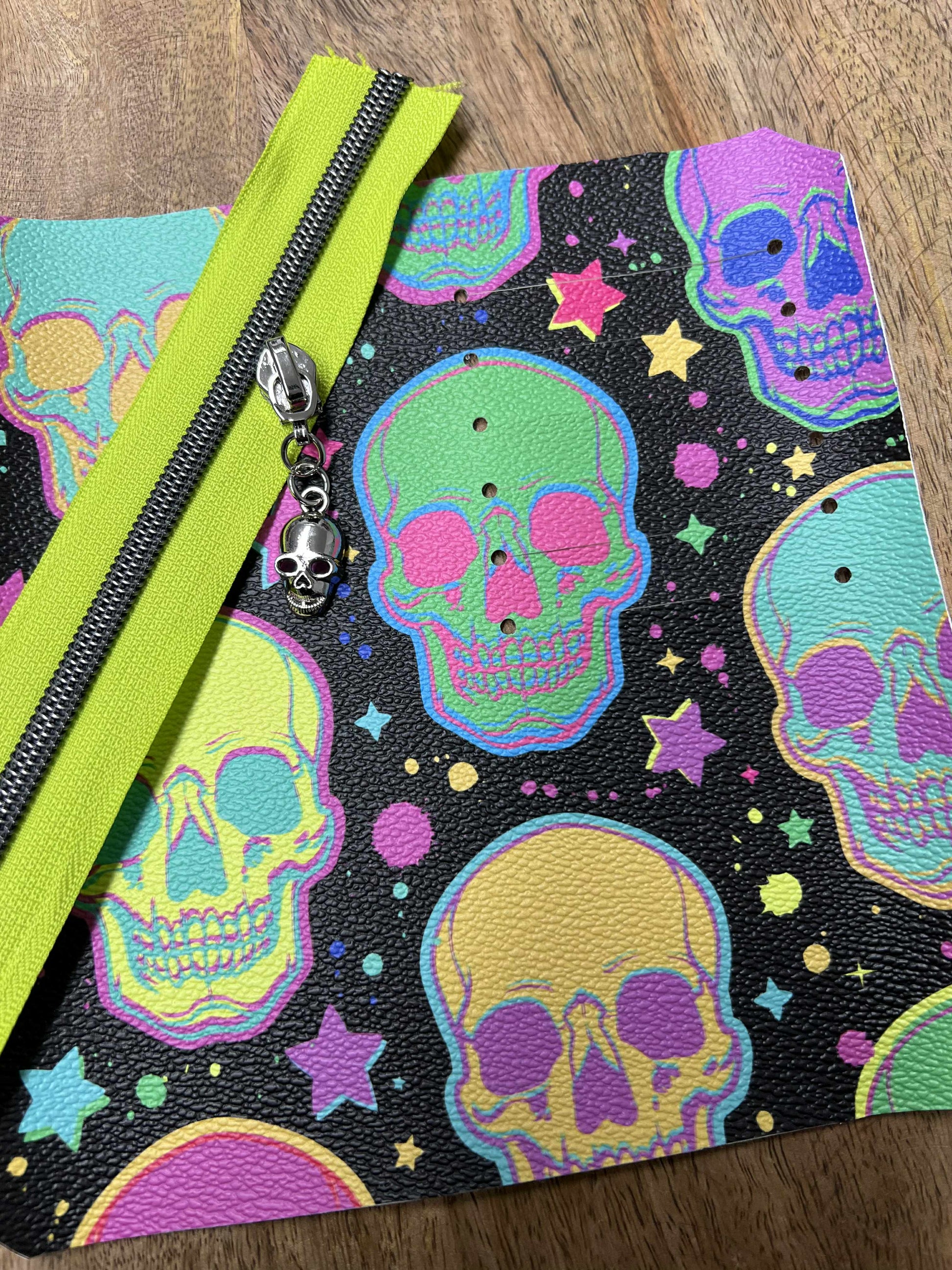 Purse Pal - Neon Skulls