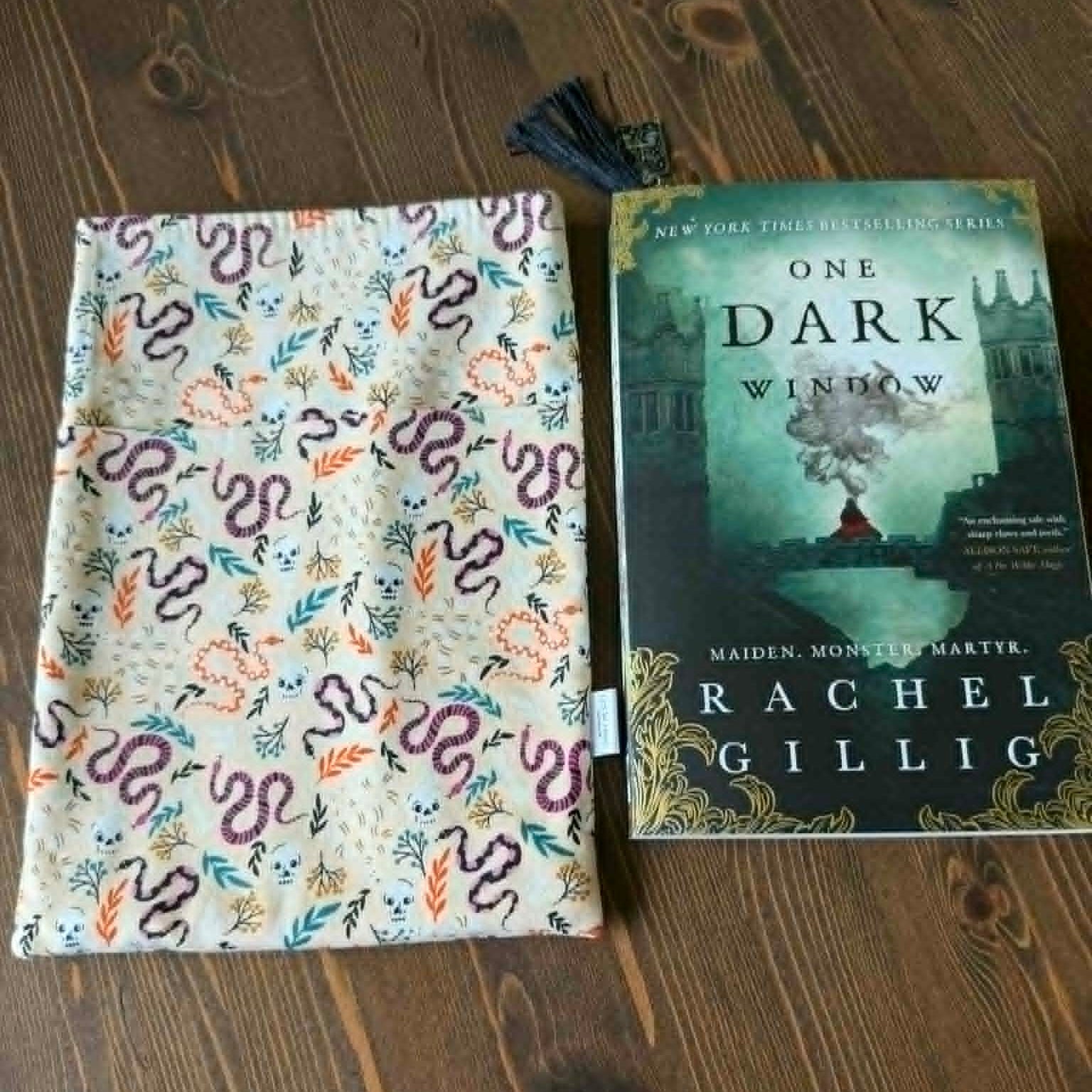 Medium Book Sleeve - Snakes and Skulls