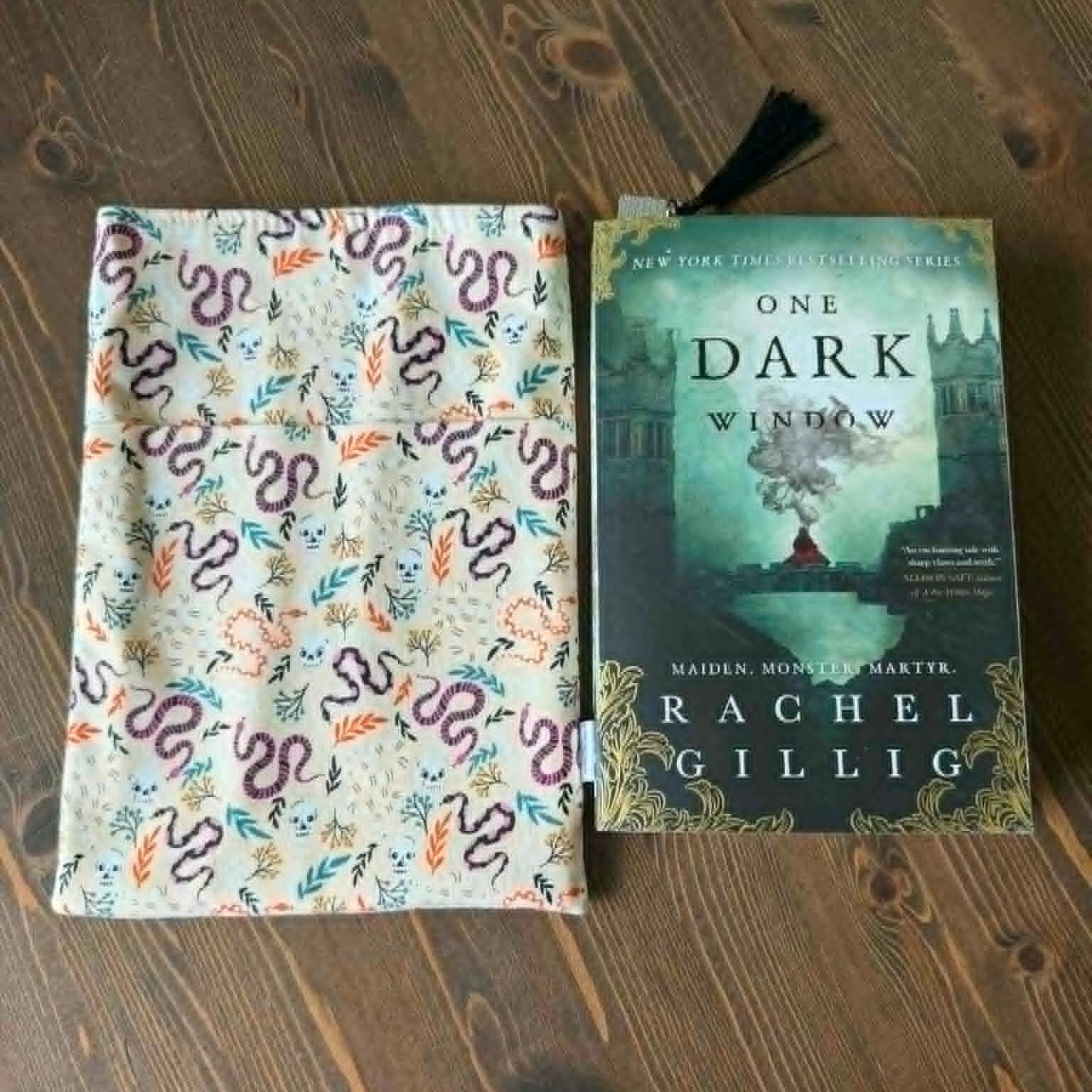 Medium Book Sleeve - Snakes and Skulls