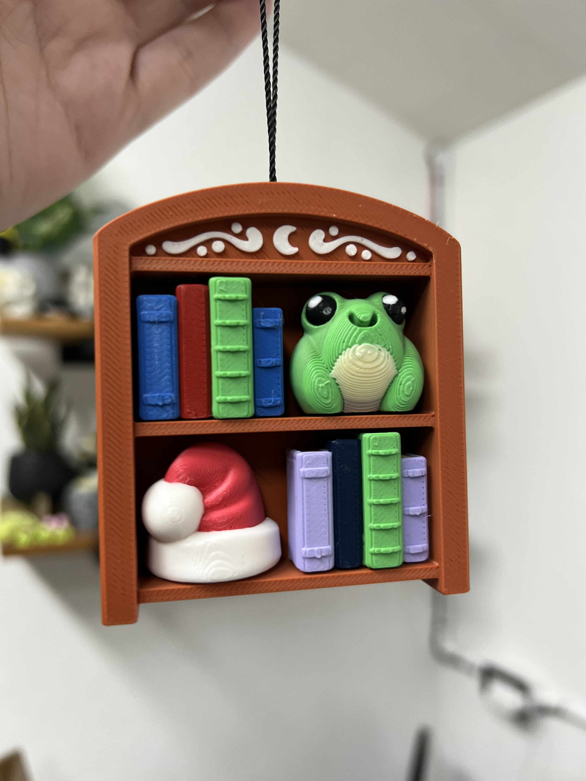 Bookshelf Clicker Tree Ornament