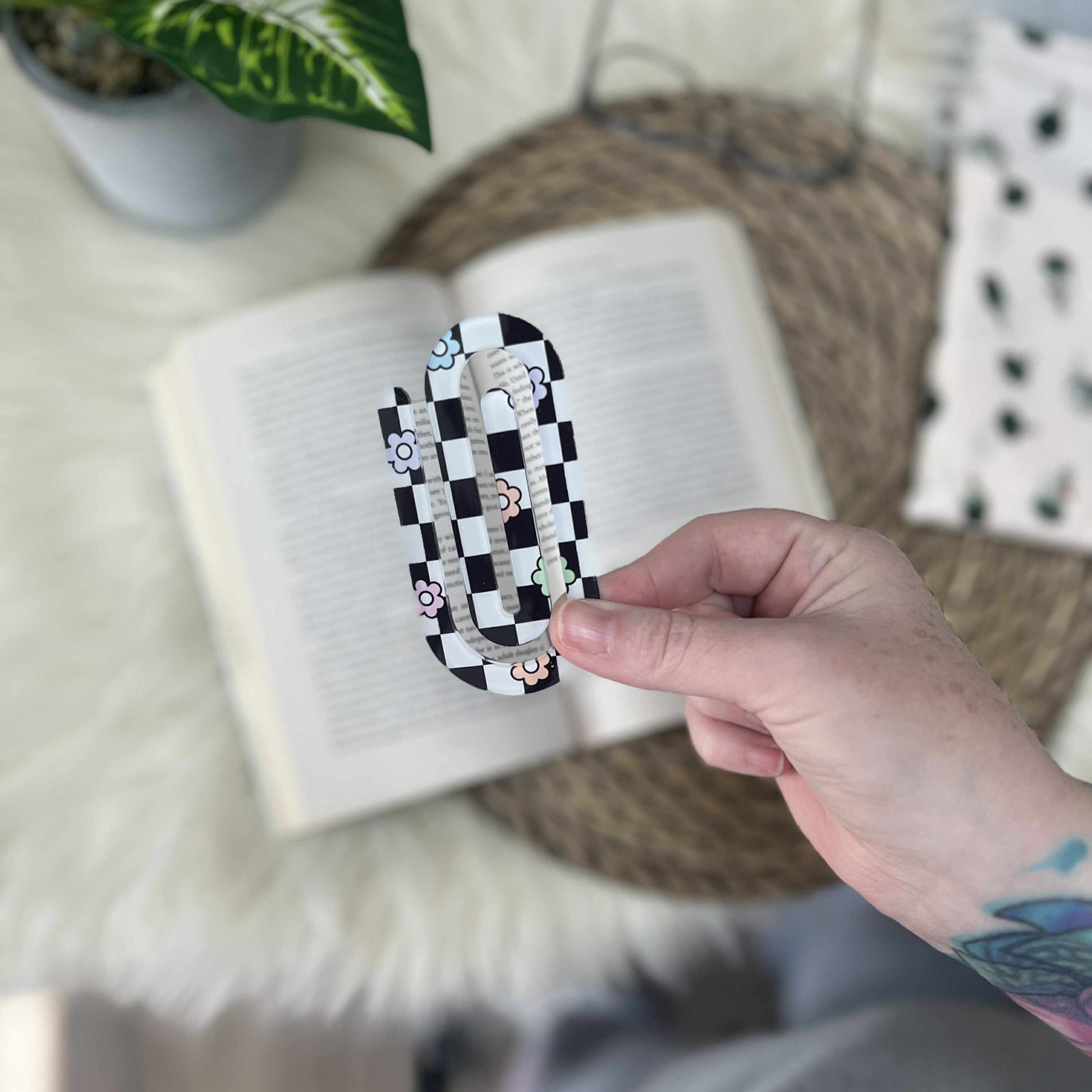 Jumbo Acrylic Paperclips / Bookmarks - Floral Checks